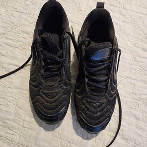 Womans Nike Black Airmax Runners